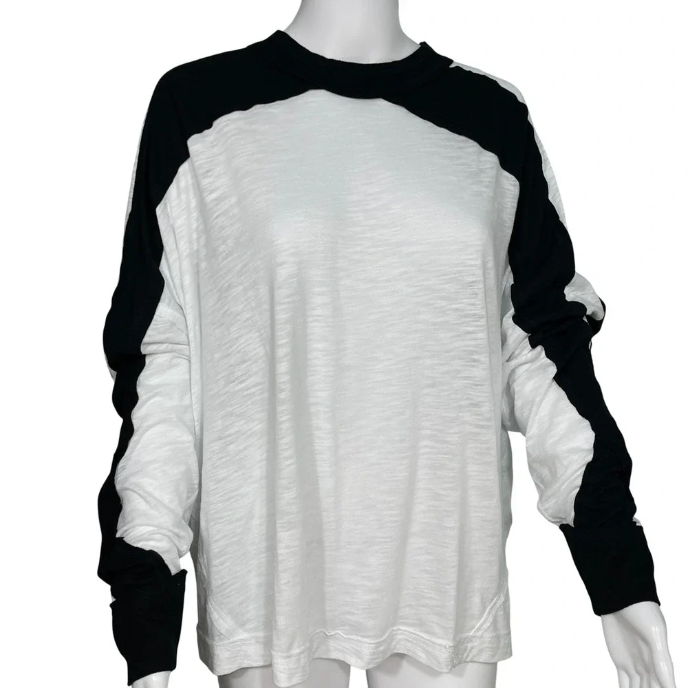 FP Movement Womens M Black White Oversized Colorblock Slub Knit Long Sleeve Top - Picture 1 of 7
